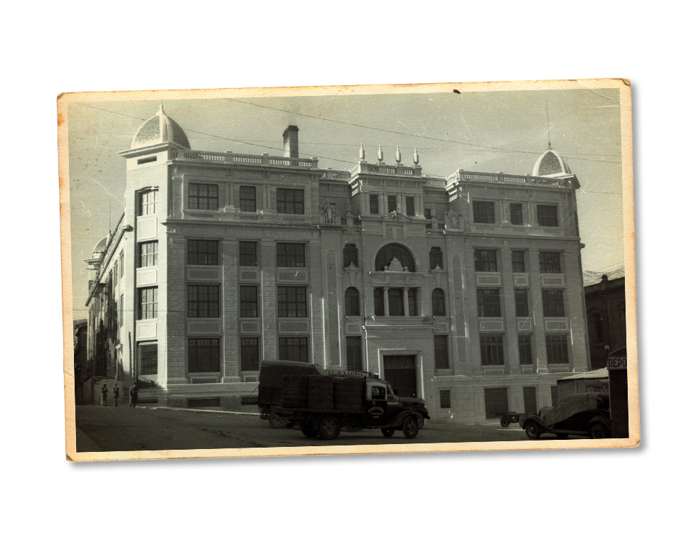 Alcoy manufacturers founded the company Papeleras Reunidas SA.